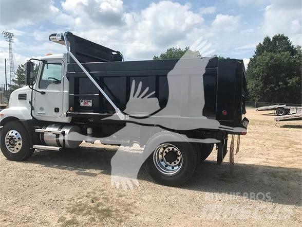 Mack MD6 Autobasculanta