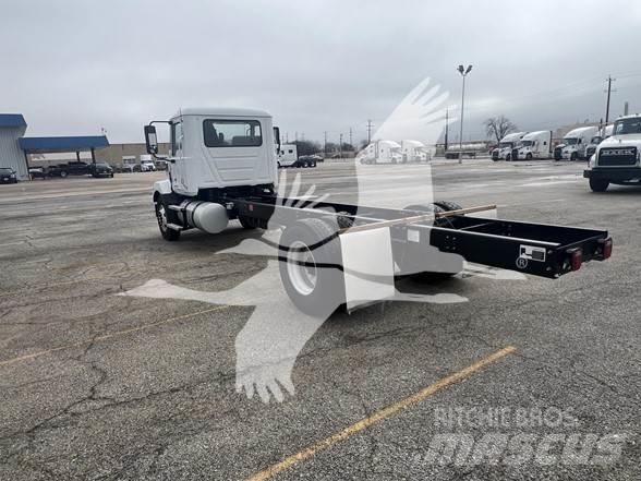 Mack MD6 Camion cabina sasiu