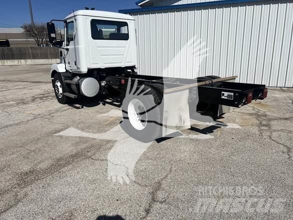 Mack MD6 Camion cabina sasiu