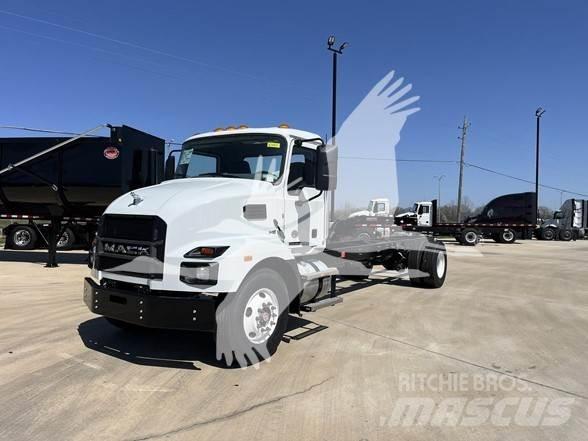 Mack MD6 Camion cabina sasiu