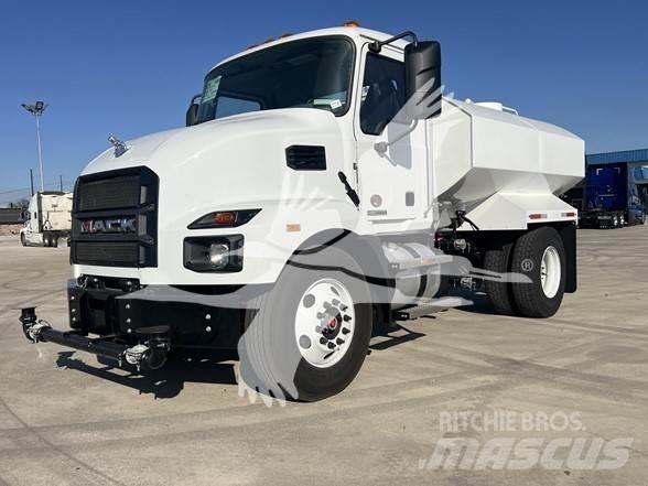 Mack MD6 Cisterne