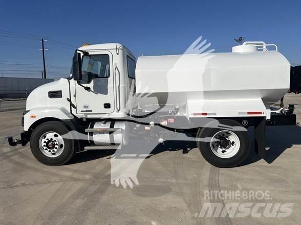 Mack MD6 Cisterne
