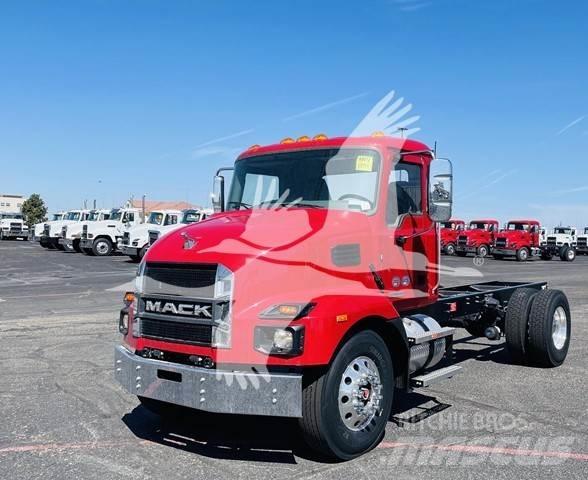 Mack MD6 Camion cabina sasiu