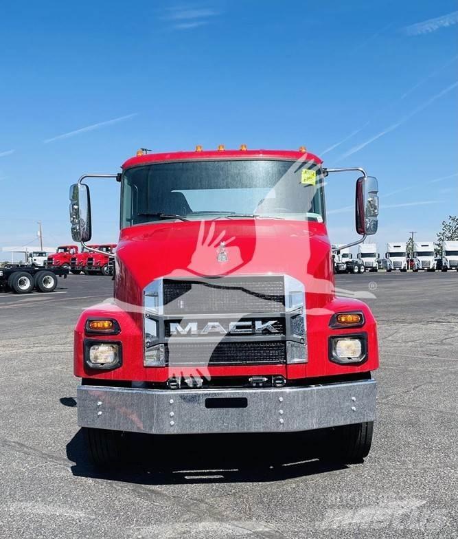 Mack MD6 Camion cabina sasiu