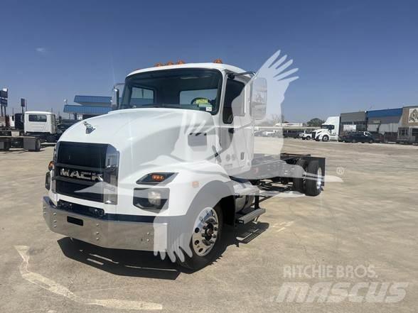 Mack MD6 Camion cabina sasiu