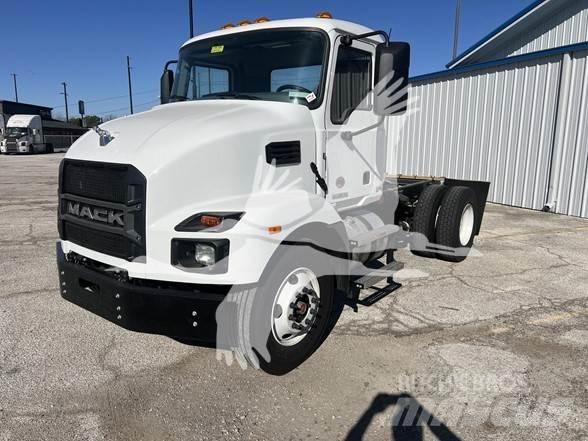 Mack MD6 Camion cabina sasiu