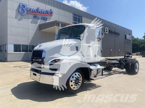 Mack MD6 Camion cabina sasiu