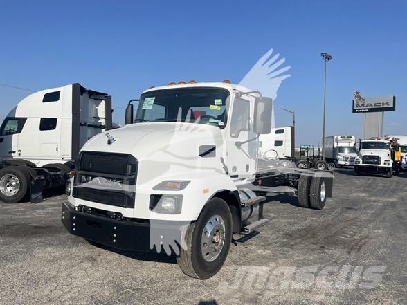 Mack MD6 Camion cabina sasiu