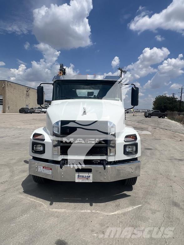 Mack MD6 Utilaje construcții - Altele