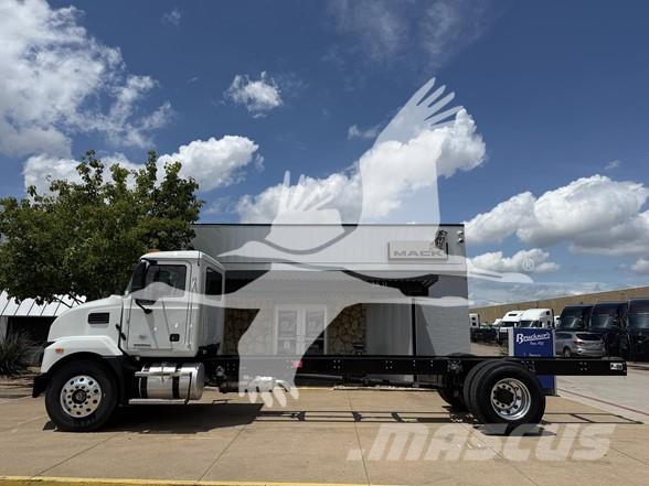 Mack MD6 Camion cabina sasiu