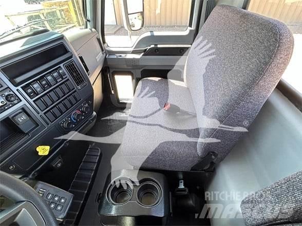 Mack MD7 Camion cabina sasiu
