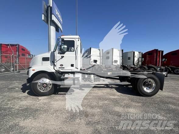 Mack MD7 Camion cabina sasiu
