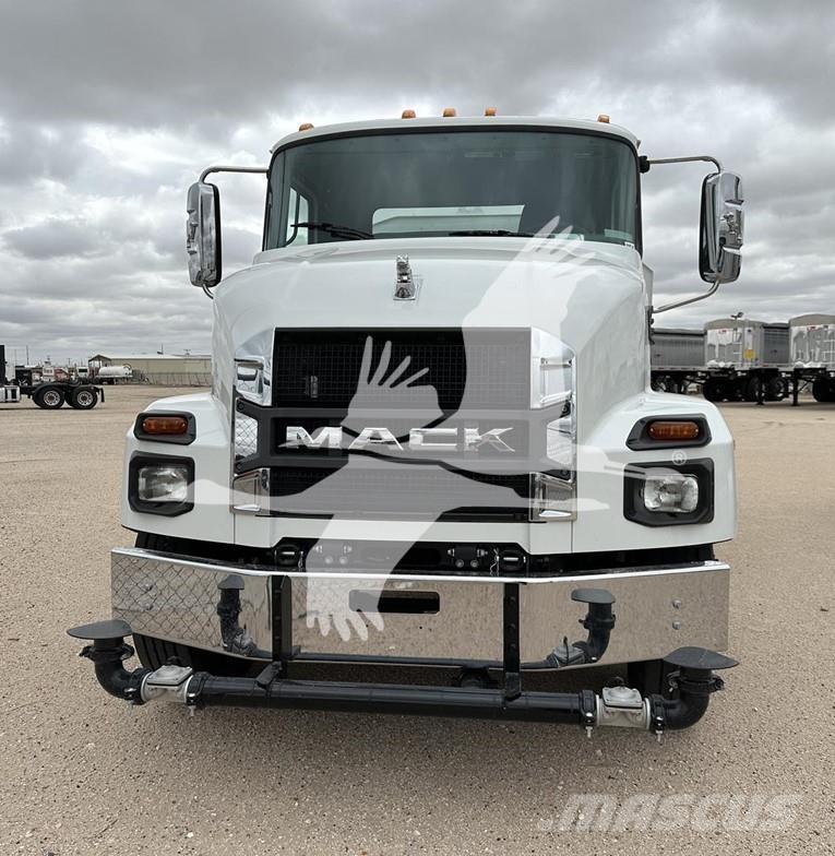 Mack MD7 Cisterne