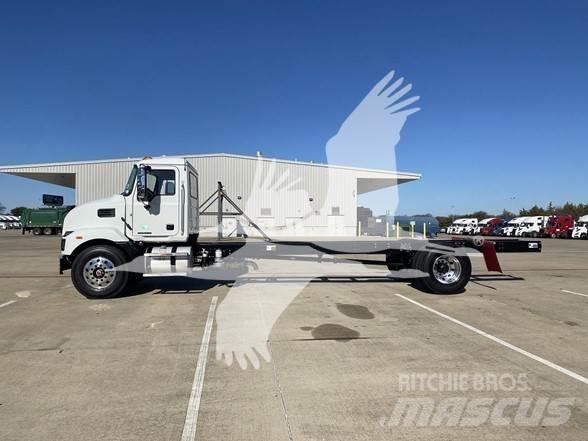 Mack MD7 Camion cabina sasiu