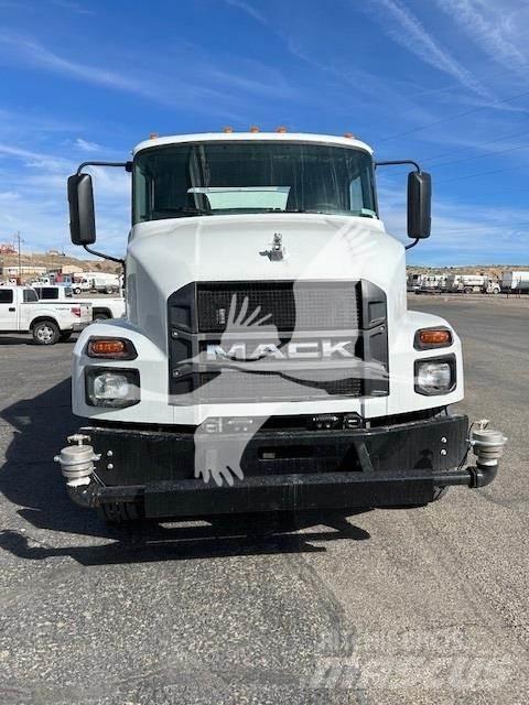 Mack MD7 Cisterne