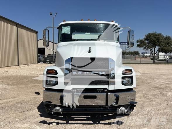 Mack MD7 Cisterne