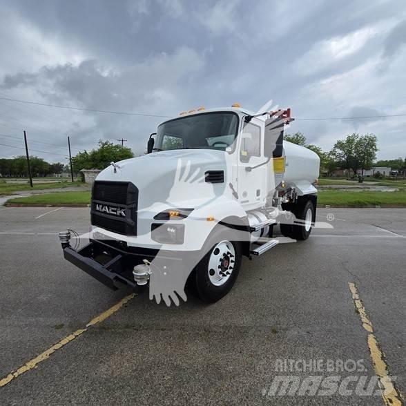 Mack MD7 Cisterne