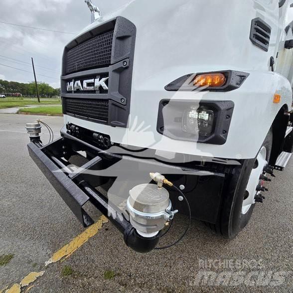 Mack MD7 Cisterne