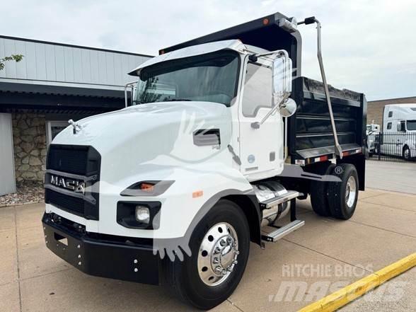 Mack MD7 Autobasculanta
