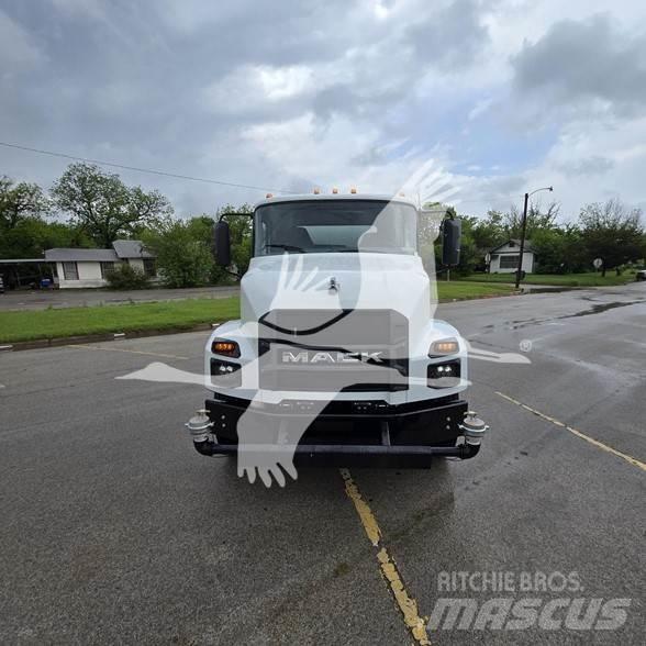 Mack MD7 Cisterne