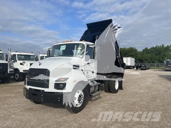 Mack MD7 Autobasculanta