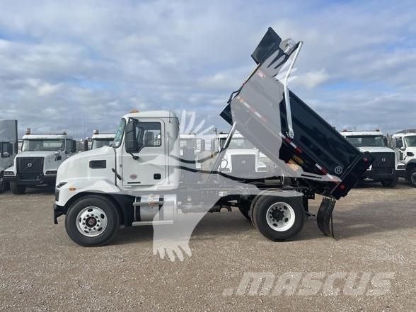 Mack MD7 Autobasculanta