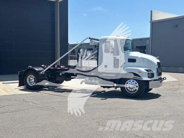 Mack MD7 Utilaje construcții - Altele
