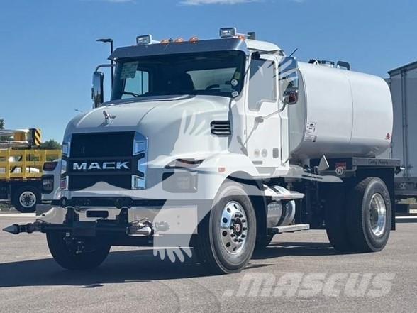 Mack MD7 Cisterne