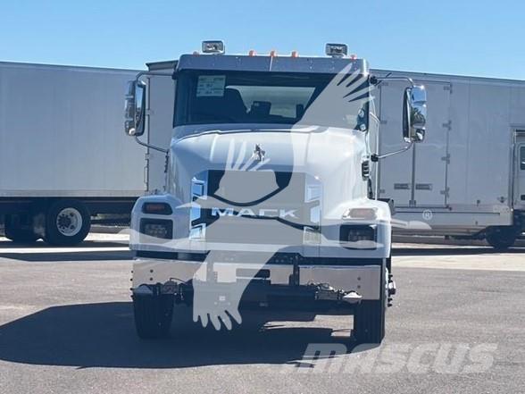 Mack MD7 Cisterne