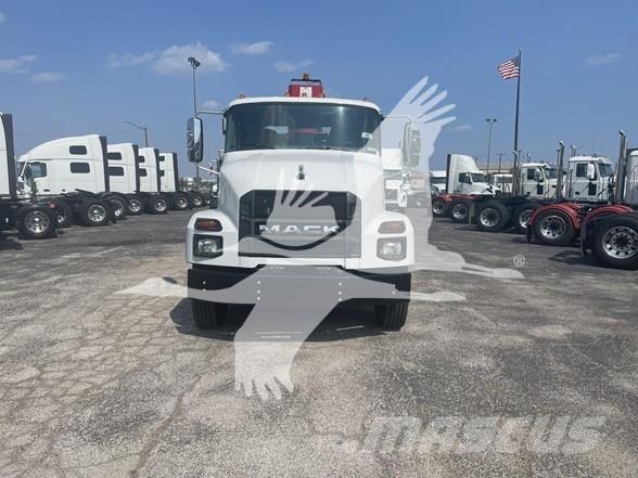 Mack MD7 Utilaje construcții - Altele