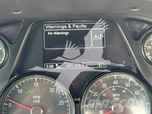 Peterbilt 567 Autotractoare