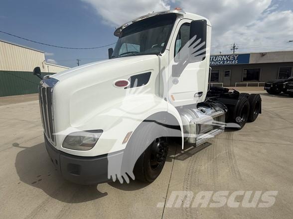 Peterbilt 579 Autotractoare