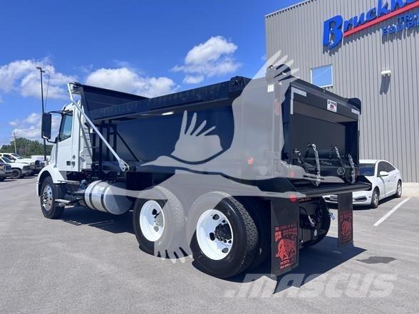 Volvo VNR64300 Autobasculanta