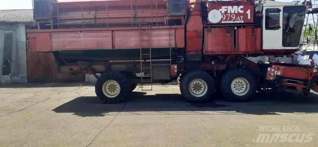 FMC 979 AT Combine de recoltat mazare