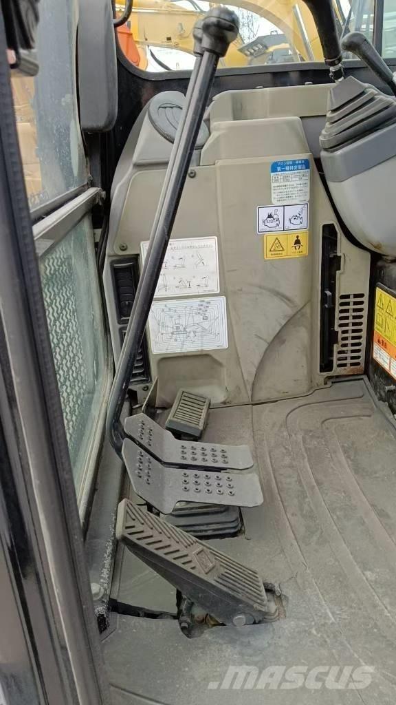 CAT 302D Excavatoare pe șenile
