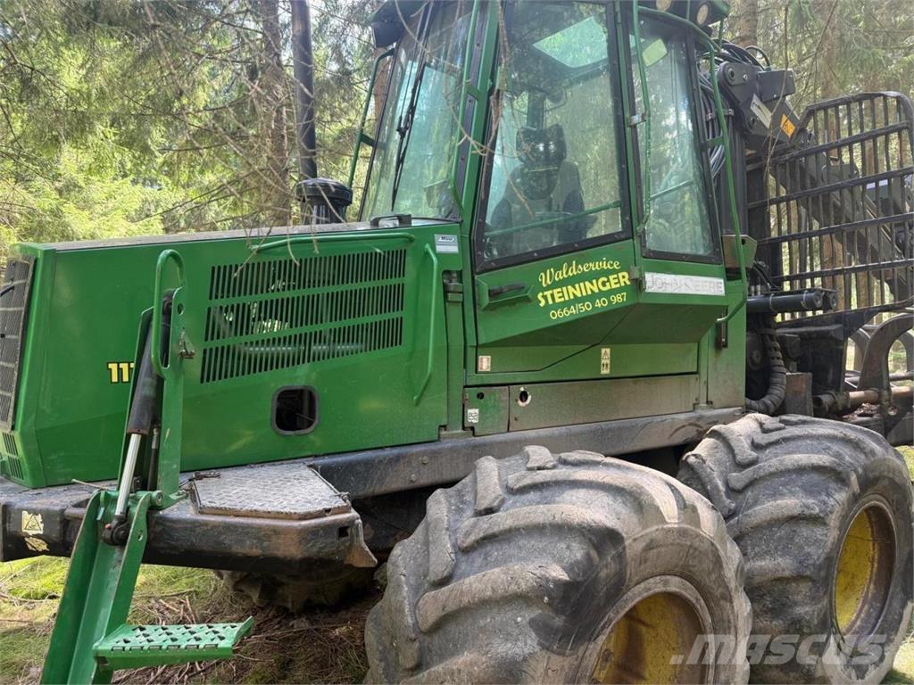 John Deere 1110 D Transportoare