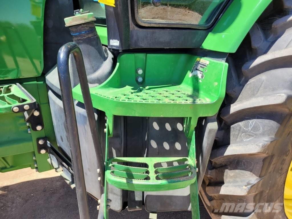 John Deere 8310 R Tractoare