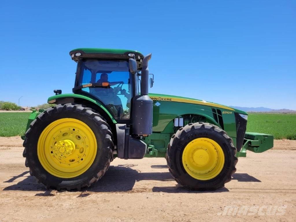 John Deere 8310 R Tractoare