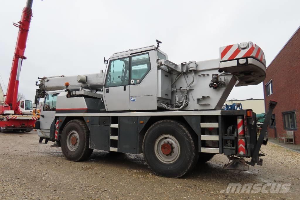 Liebherr LTM 1030/2 Macara pentru orice teren