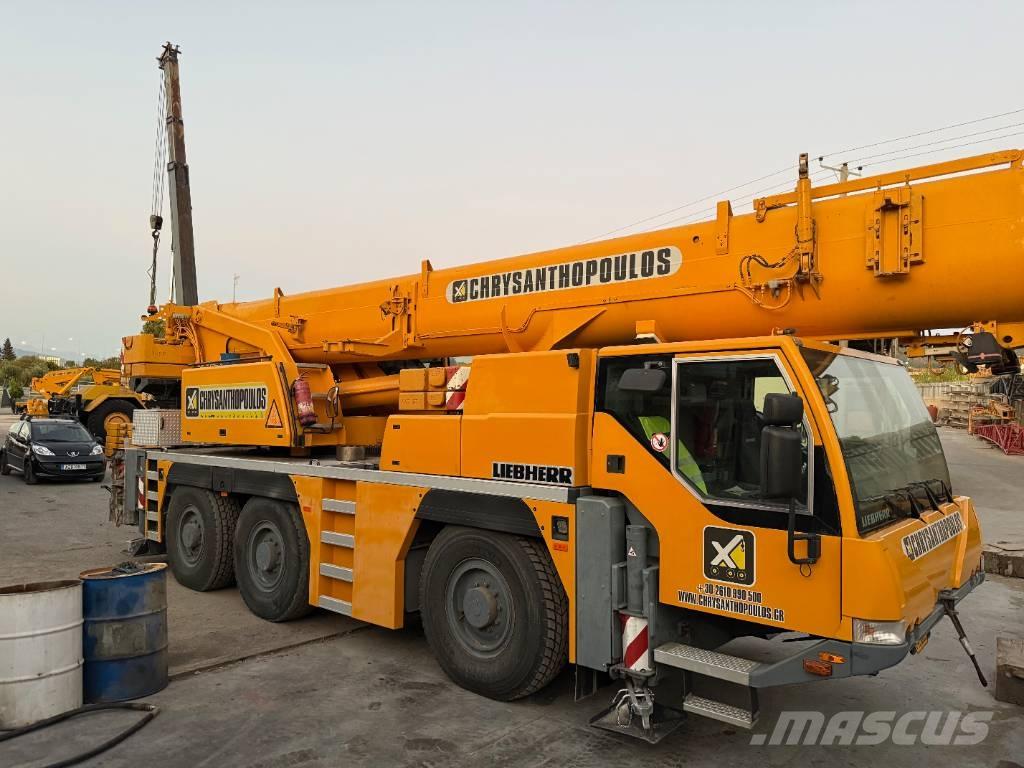 Liebherr LTM 1055-1 Macara pentru orice teren