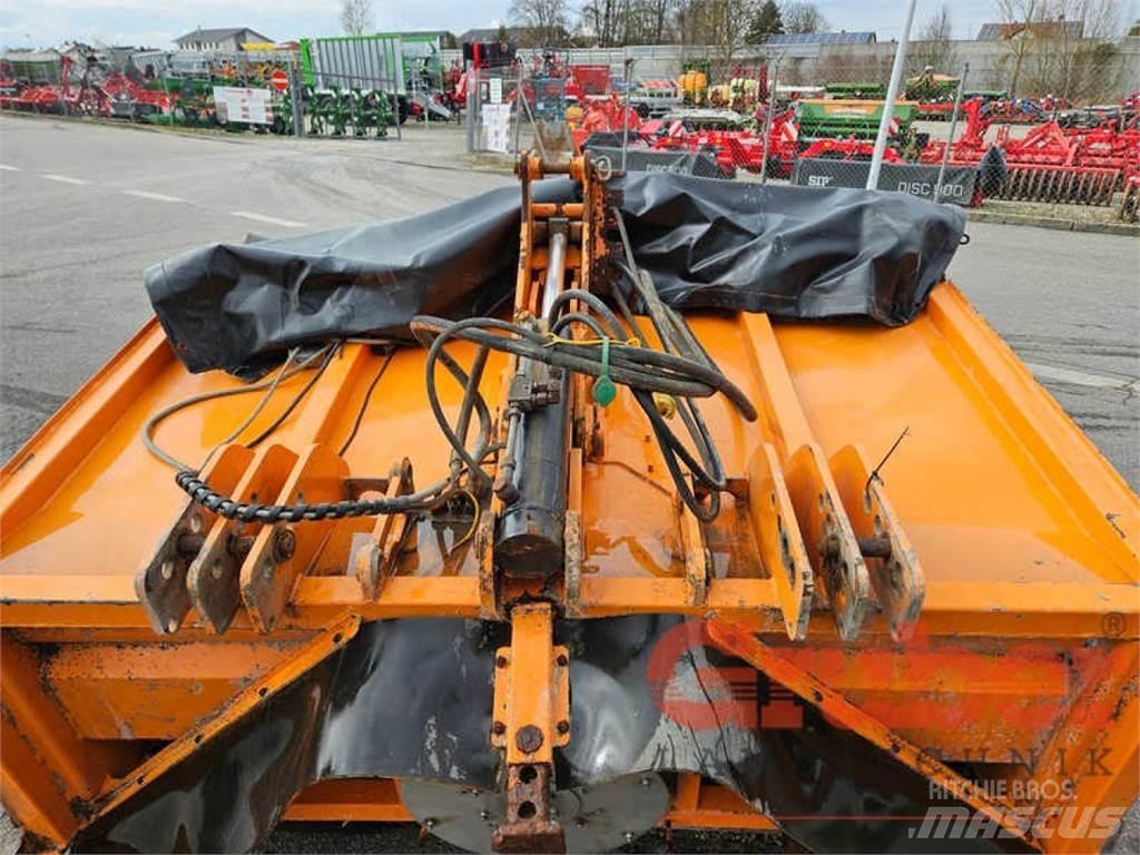 Hydrac T 1.700 R Utilaje întreţinere terenuri - Altele