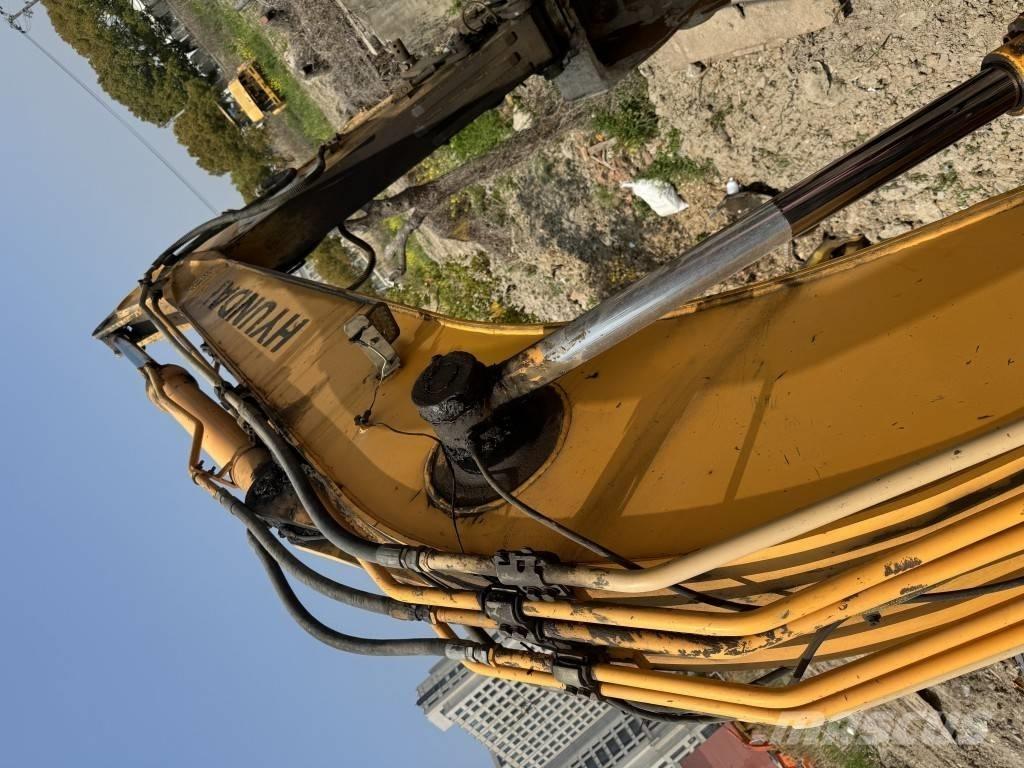 Hyundai R 150 W-9 Excavatoare cu roti
