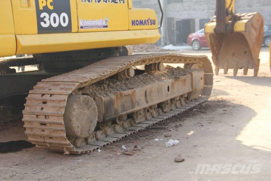 Komatsu PC 300-7 Excavatoare pe șenile

