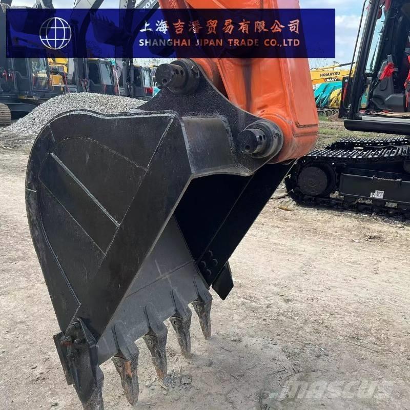 Hitachi ZX 160 Excavatoare pe șenile
