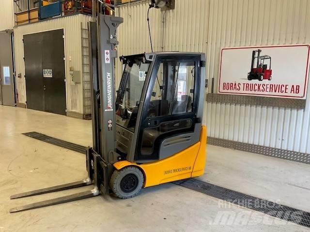 Jungheinrich EFG 215 Stivuitor electric