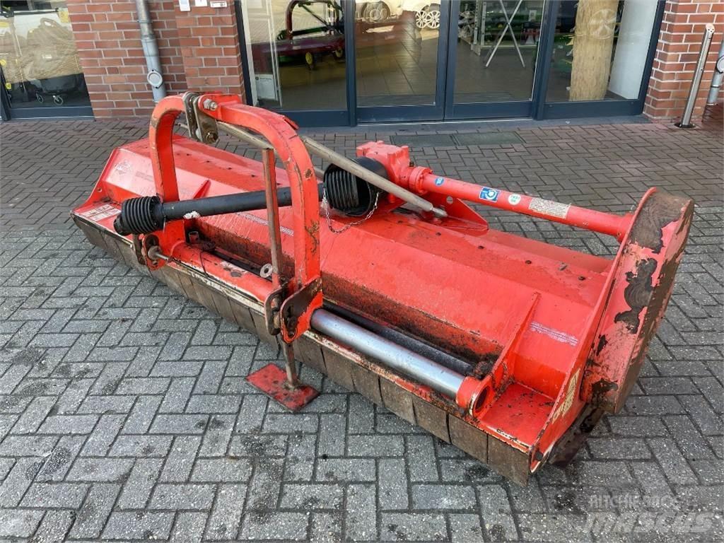 Kuhn VKM280 Utilaje întreţinere terenuri - Altele