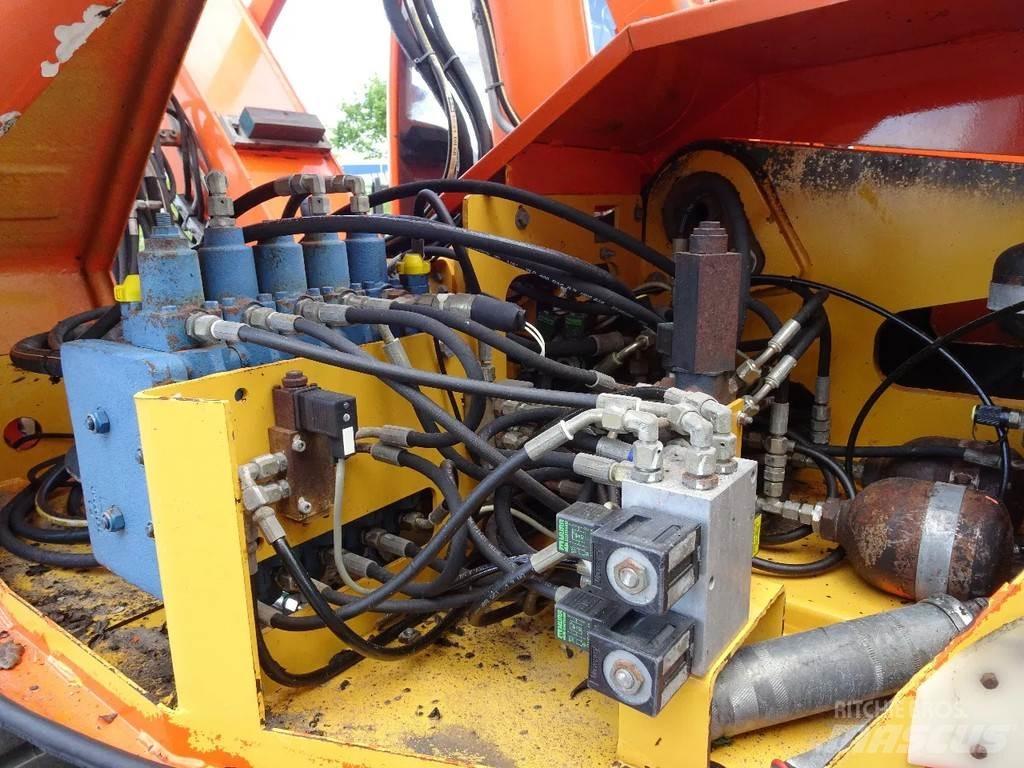 Mecalac 12MXT Excavatoare cu roti