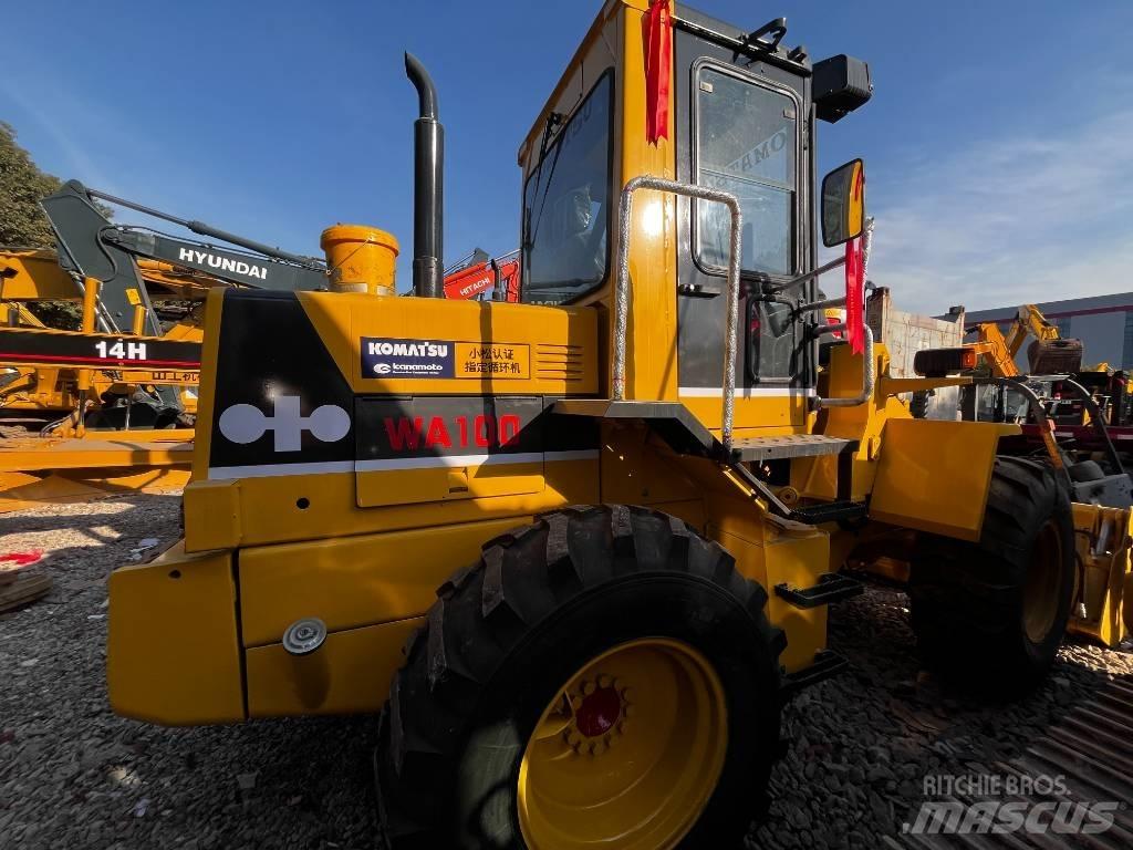 Komatsu WA100 Incarcator pe pneuri