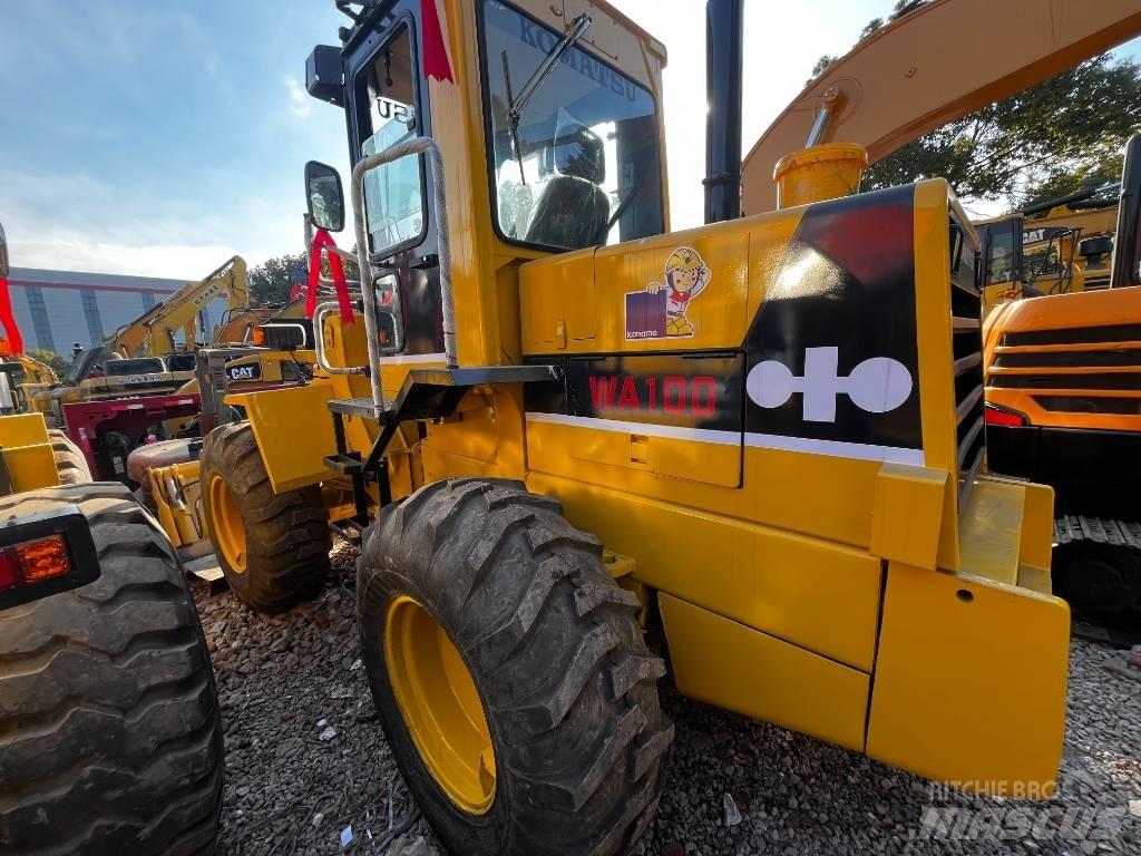 Komatsu WA100 Incarcator pe pneuri