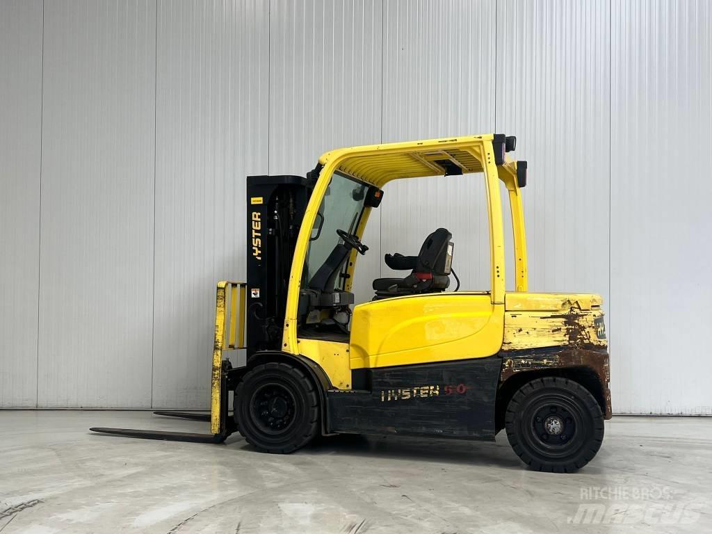 Hyster J5.0XN Stivuitor electric